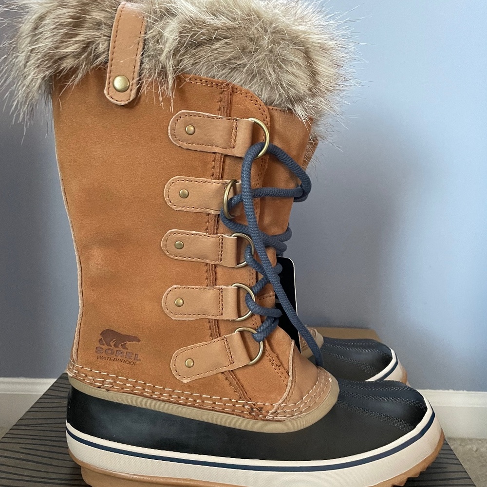 Sorel Joan of Arctic NWT